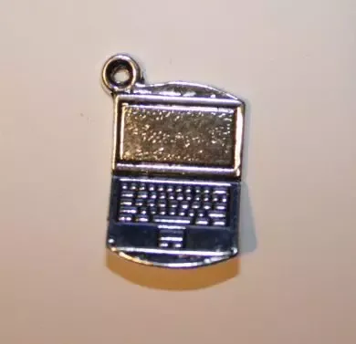 Korthobby Data Laptop charms metallpynt