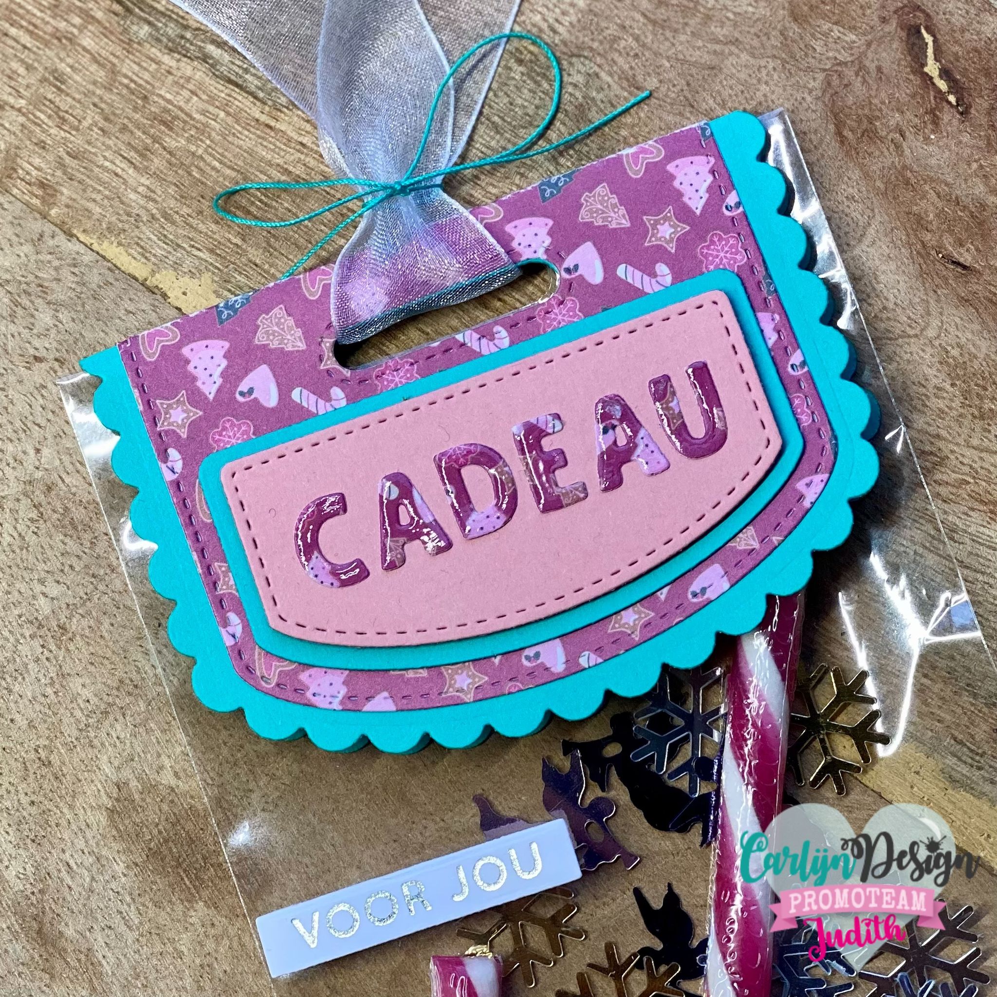 CarlijnDesign Giftbag topper CDSN-0284 dies gave