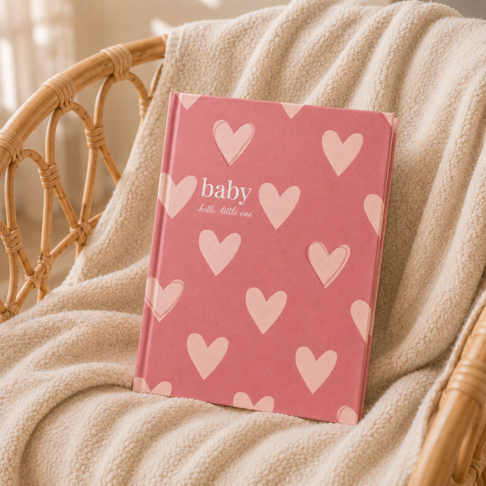 KaiserCraft Peek-A-Boo Baby Milestone minnebok Hearts 53 sider