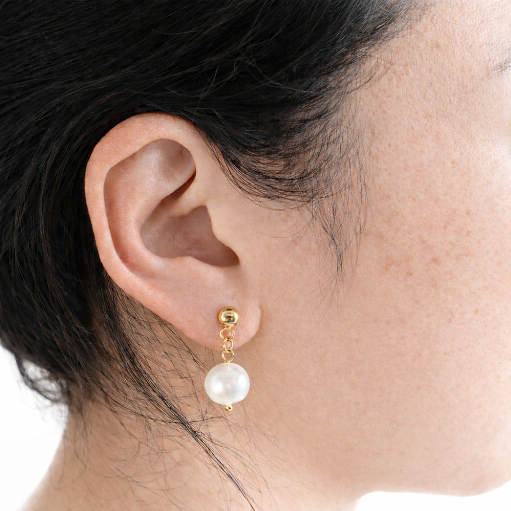 K&Co Signature Erin Pearl øredobber gull