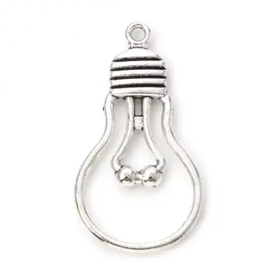 Korthobby Liten Lyspære charms metall