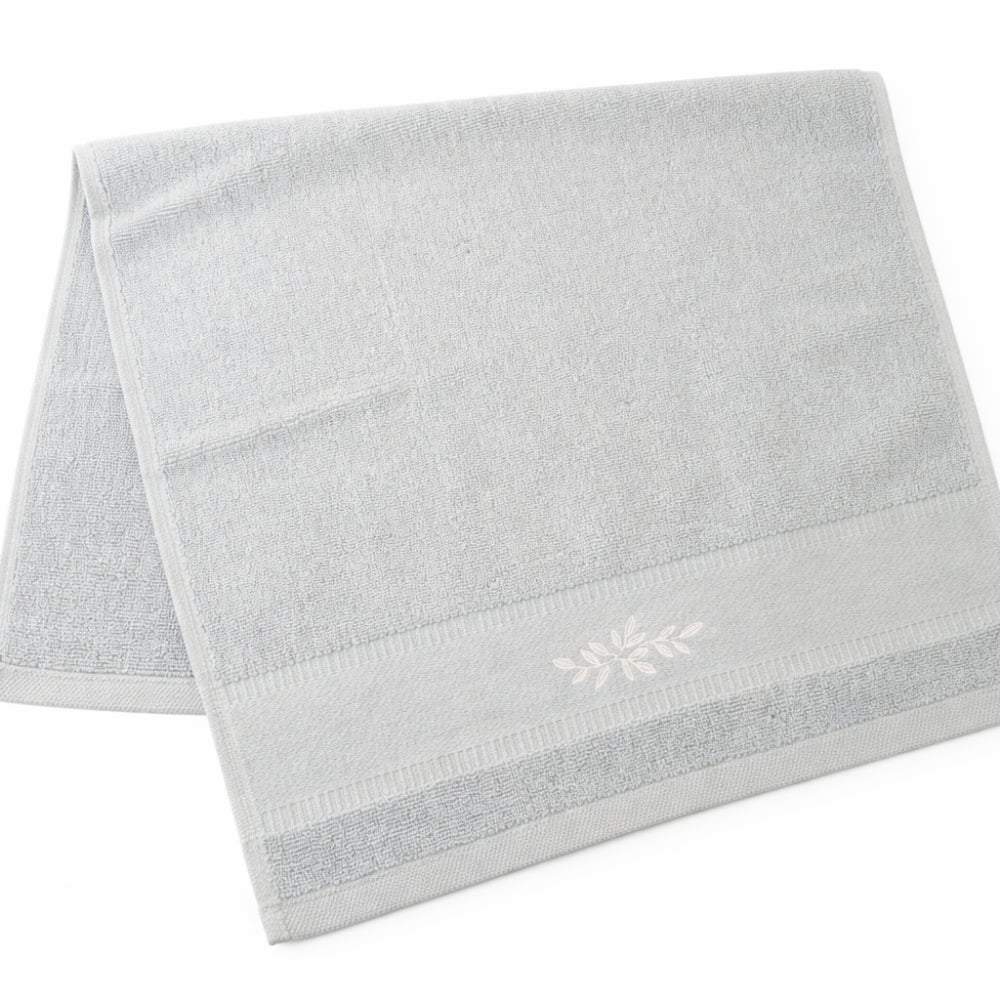 K&Co. Serenity Series badematte dusty blue 50x80
