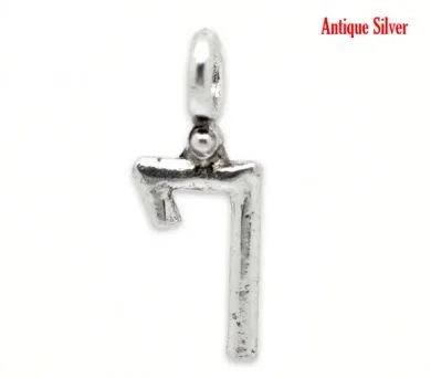 Korthobby Tall 7 charm metallpynt sølv