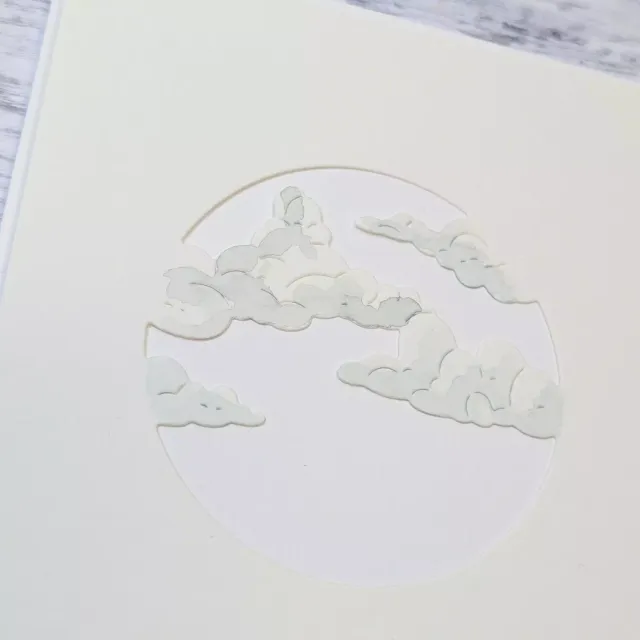 Gummiapan Skyer i cirkel stempel gummi