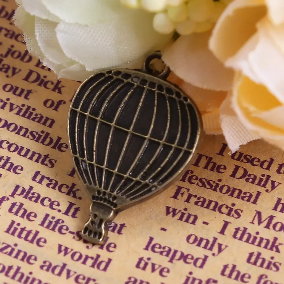 Korthobby Luftballong bronse charm metallpynt