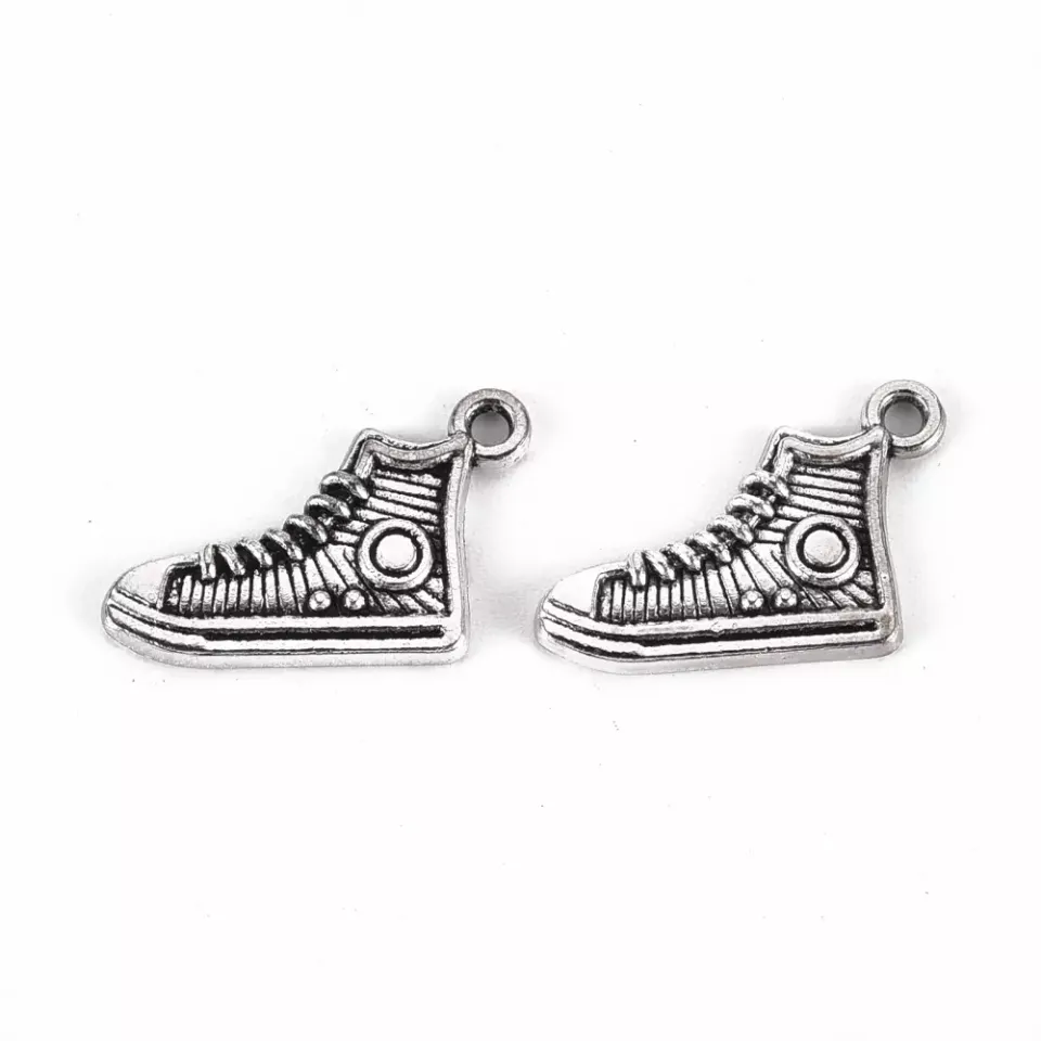 Korthobby Converse metallcharm sølv sko